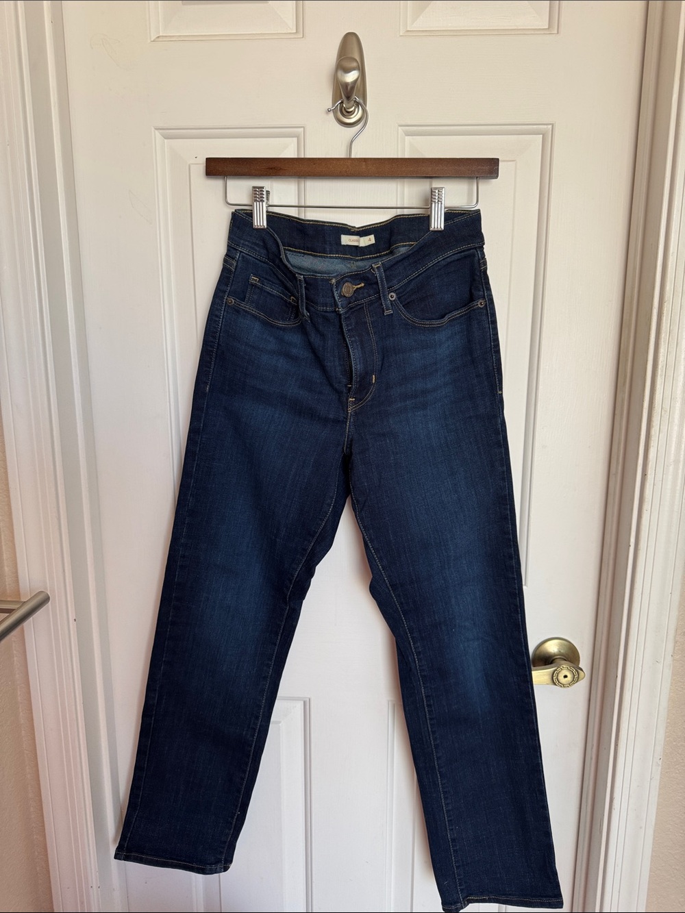 Women's Straight-Leg Jeans in Dark Indigo Wash NWOT
